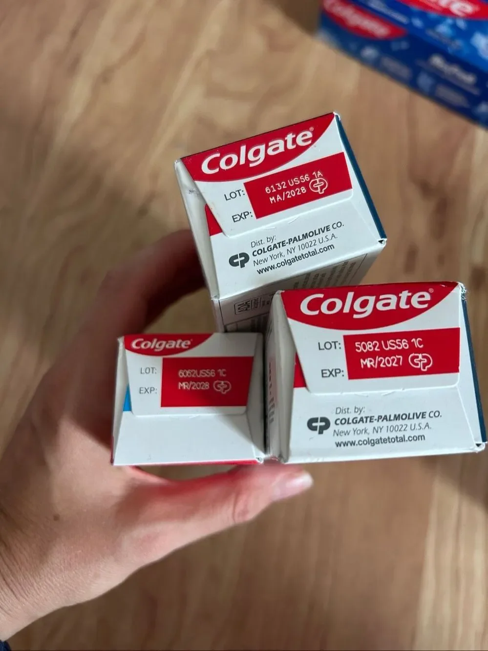 Bundle of toothpaste 10 different types and expiration dates Colgate creat